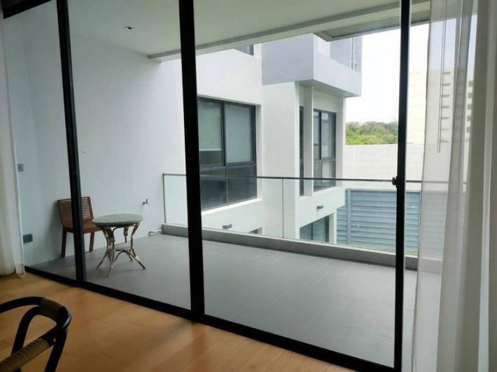 RENT Luxury house  5 bedrooms มีลิฟ  ย่านห้วยขวาง พระราม9 ใกล้สถานทูตเกาหลี  ติดต่อ Kโบว์ 0837824962
