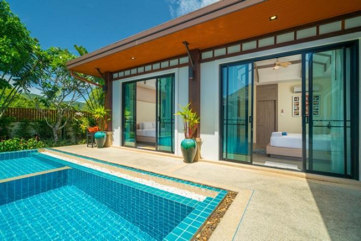 For Rent : Rawai, VIP Luxury Villa 5 Bedrooms 5 Bathrooms, Walk distance to the beach