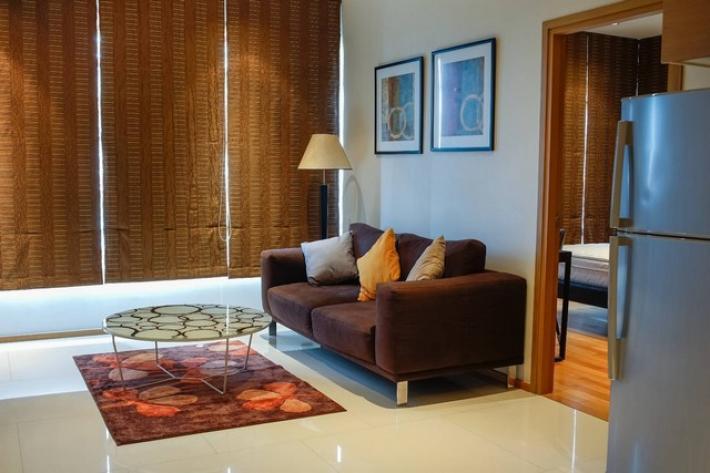 Available mid of November!!! 1 bed at The Emporio Place, BTS Promphong