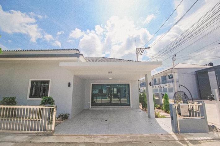 For Sales : Kohkeaw, New Town House, 3 Bedrooms, 2 Bathrooms, 35 SQ.W.